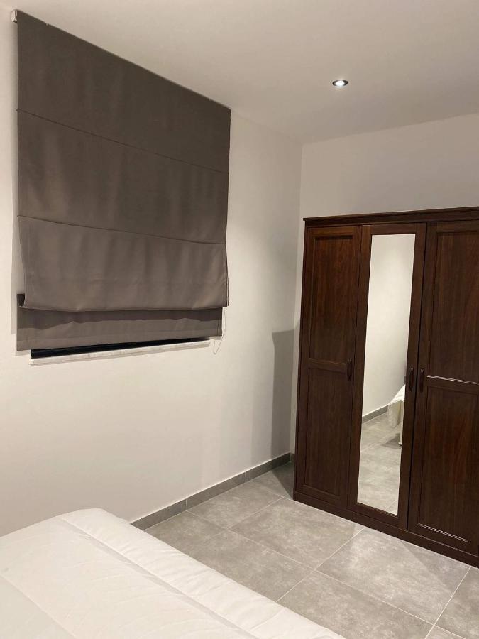 Appartement Broadway By The Sea à San Pawl il-Baħar Extérieur photo